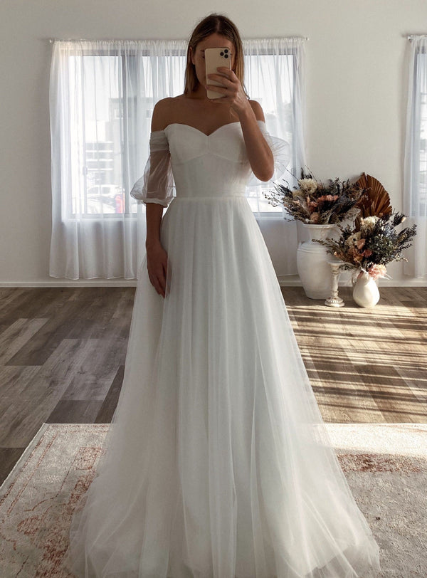SSR1626,Off the shoulder tulle a-line pleated full length long wedding bridal dresses,white wedding gown long