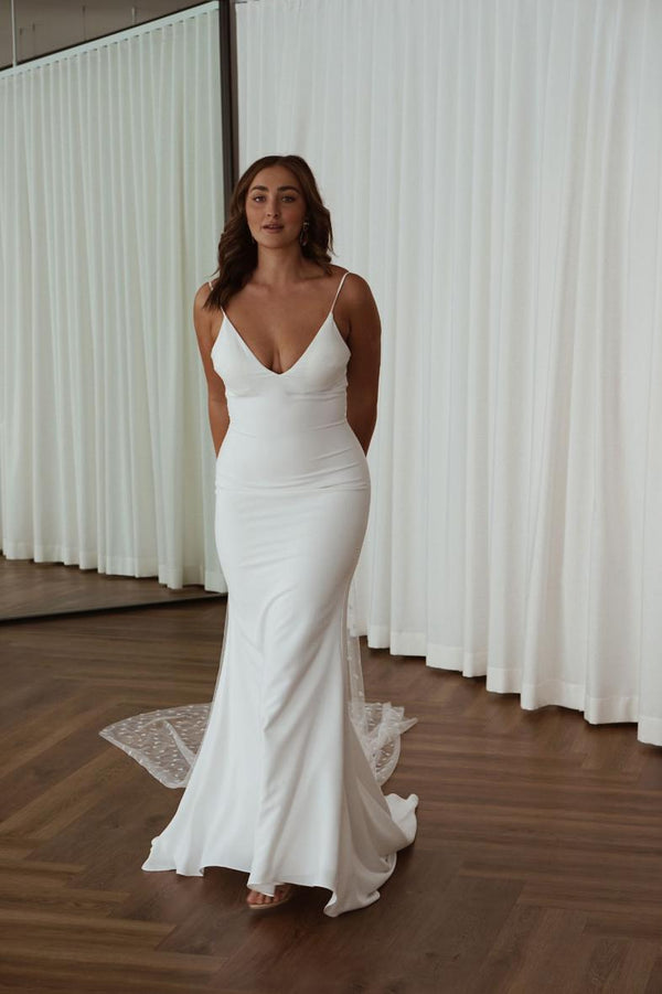 SSR1123,Cheap mermaid white bridal dresses,spaghetti straps wedding gown