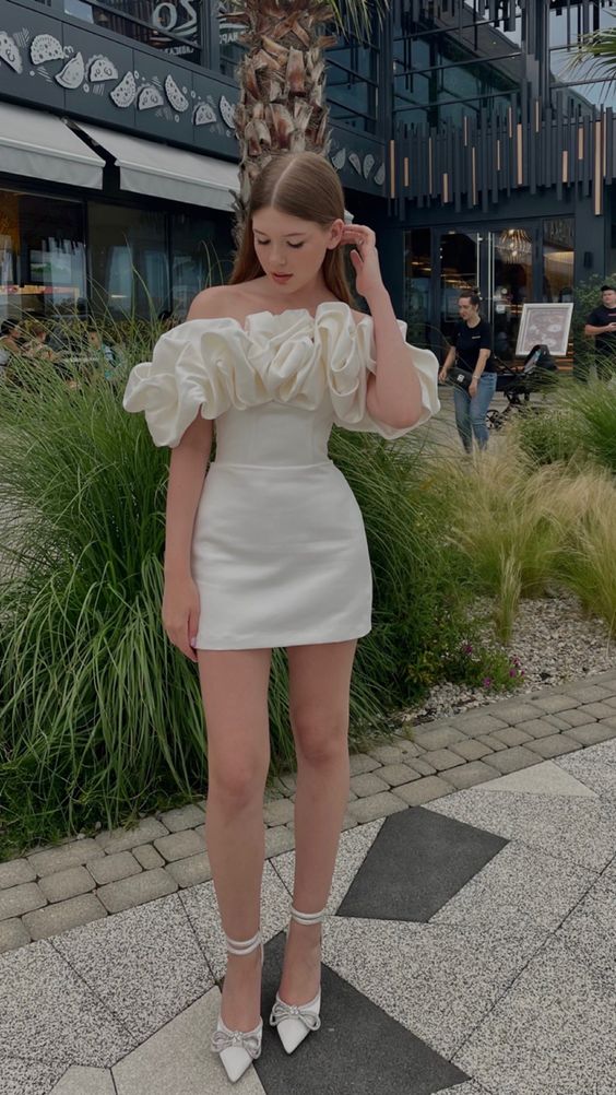 SSR1826,Unique White Off The Shoulder Cloud Style Satin Homecoming Dresses