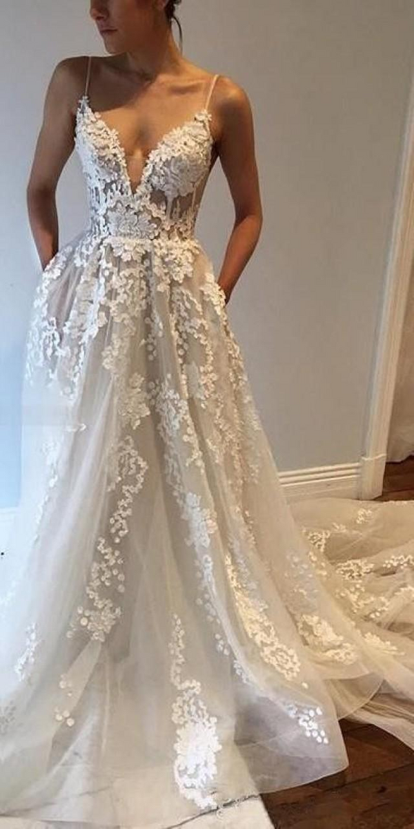 SSR1204,Spaghetti Straps Wedding Dresses,Spaghetti Straps V-Neck Floral Wedding Bridal Gown