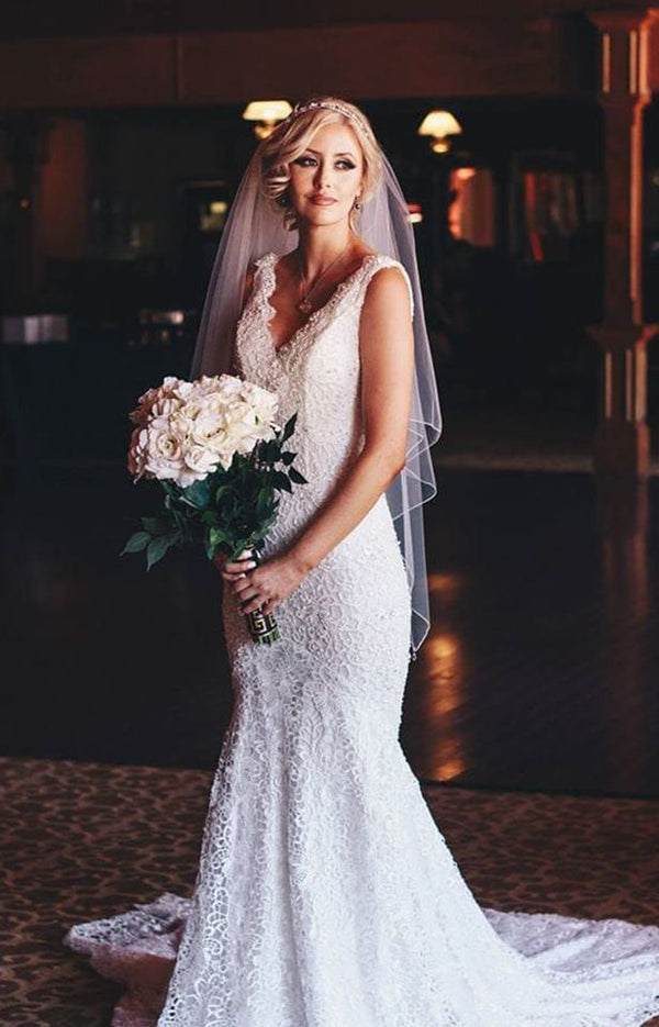 SSR1611,Vintage Mermaid Lace White Wedding Dresses,V-Neck Sleeveless Wedding Bridal Gown
