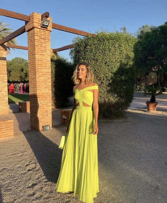 Green Off Shoulder A-Line Wedding Guest Dress Formal Party Dress Charming