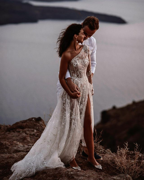 SSR1205,Cute One Shoulder White Lace Beach Wedding Dresses,White Bridal Wedding Gown