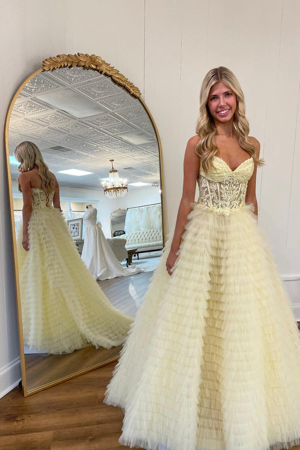 Sweetheart Lace and Tulle Tiered Ruffles Prom Dress